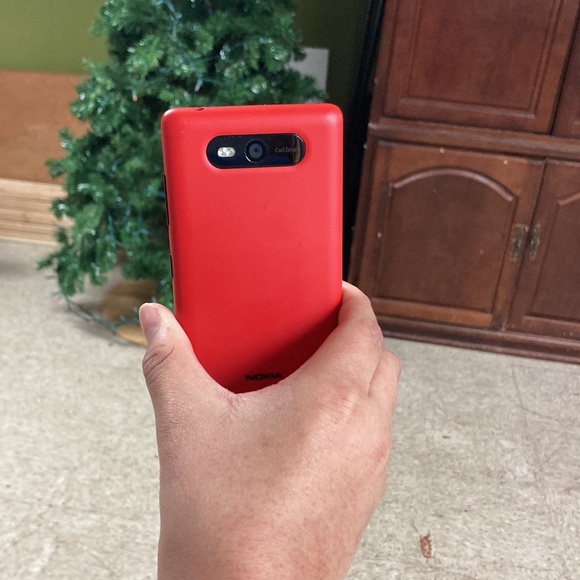 Nokia Lumia 820 (2012) - Picture 10 of 10